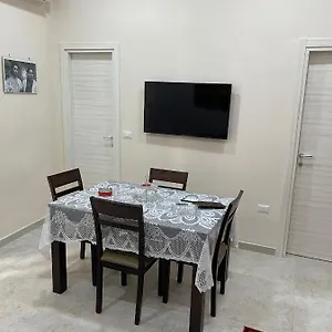 Maison Del Trianon Napoli