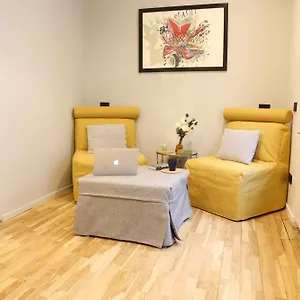 Romantico Attico Con Terrazzo In Centro Milano